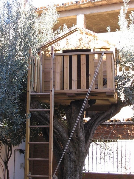 CASETA.JPG